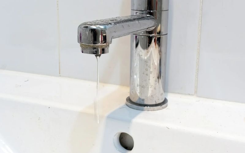 áp lực nước yếu