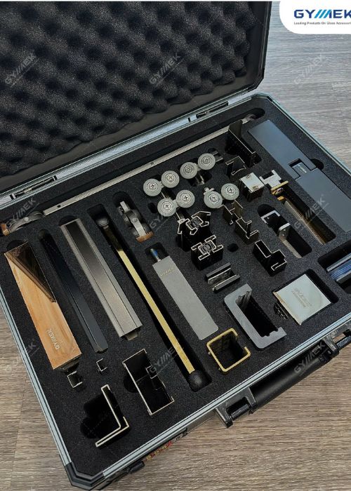 vali hộp mẫu demo sản phẩm phòng tắm kính GYME