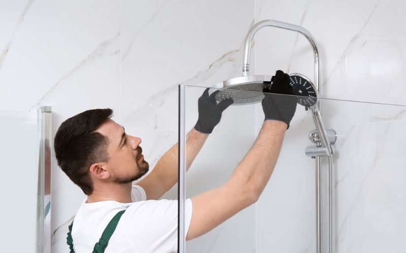 sửa vòi sen tắm