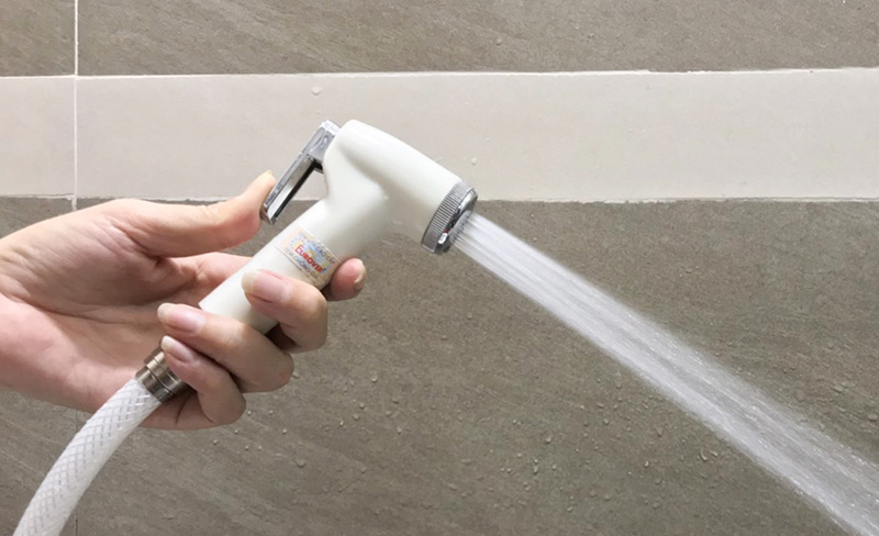 Lỗi khi sử dụng vòi xịt nhà vệ sinh