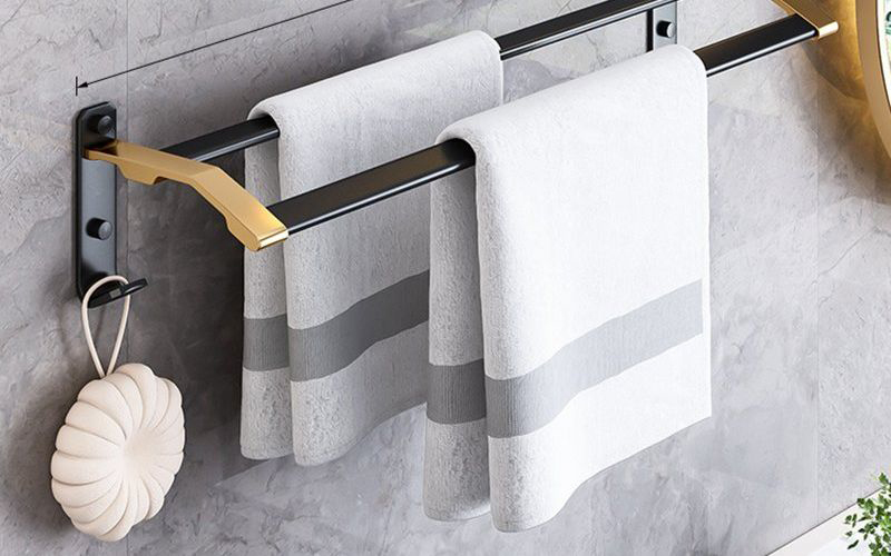 lắp giá treo khăn tắm