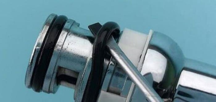 vòi nước bị nhỏ giọt