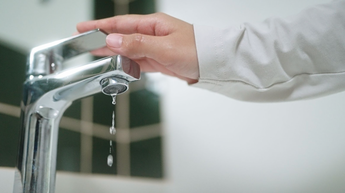 vòi nước bị nhỏ giọt